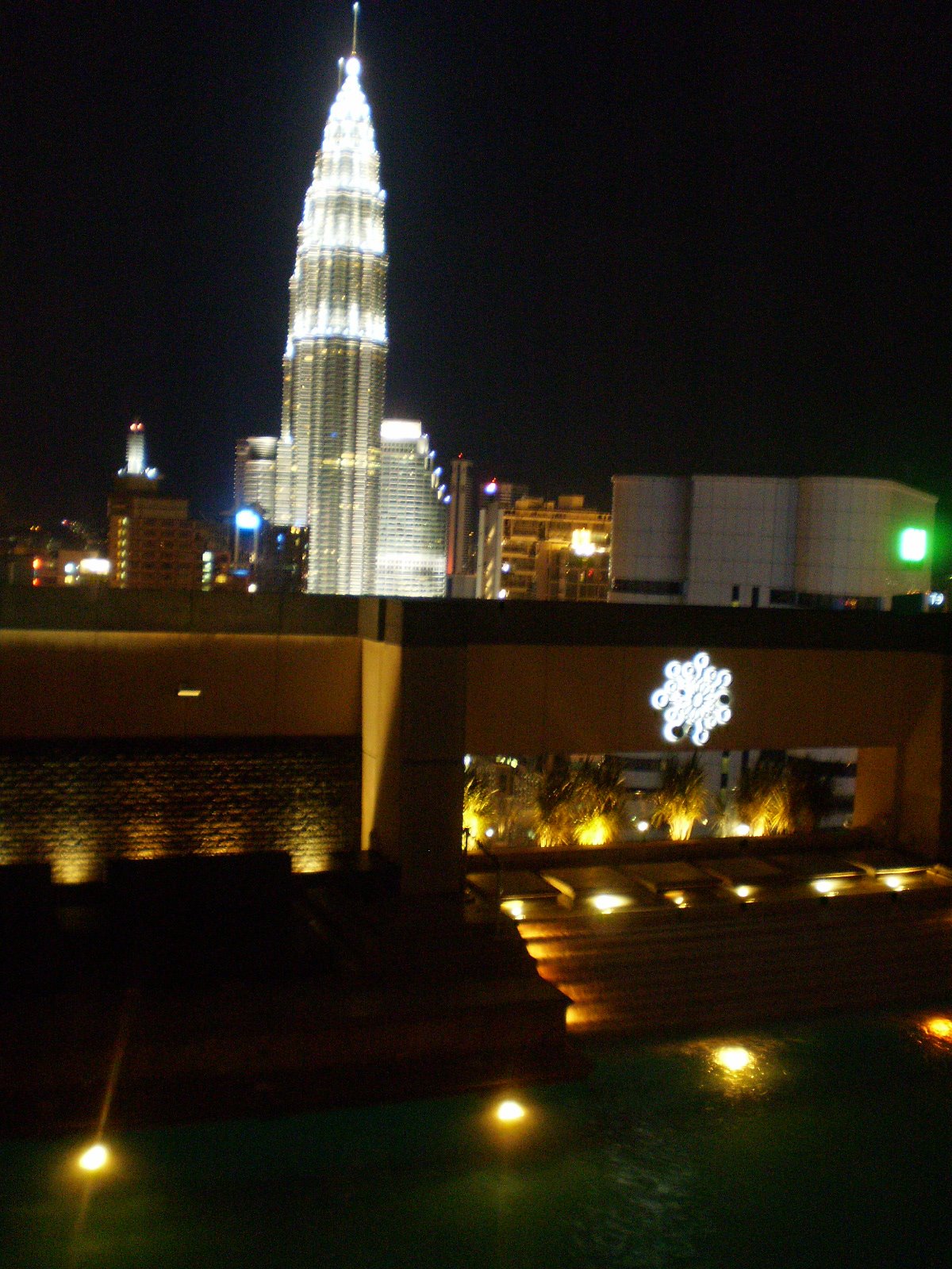 [P4120103.JPG]