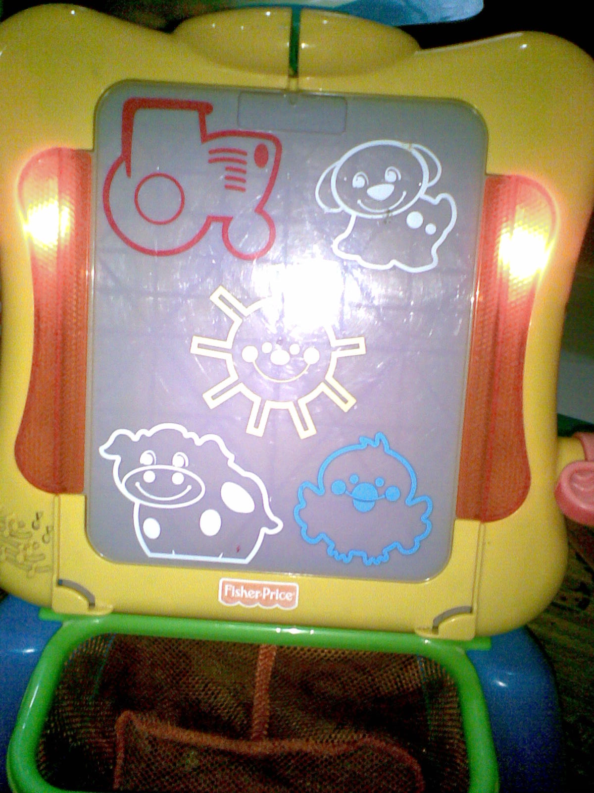 MyBundleToys Fisher Price Easel