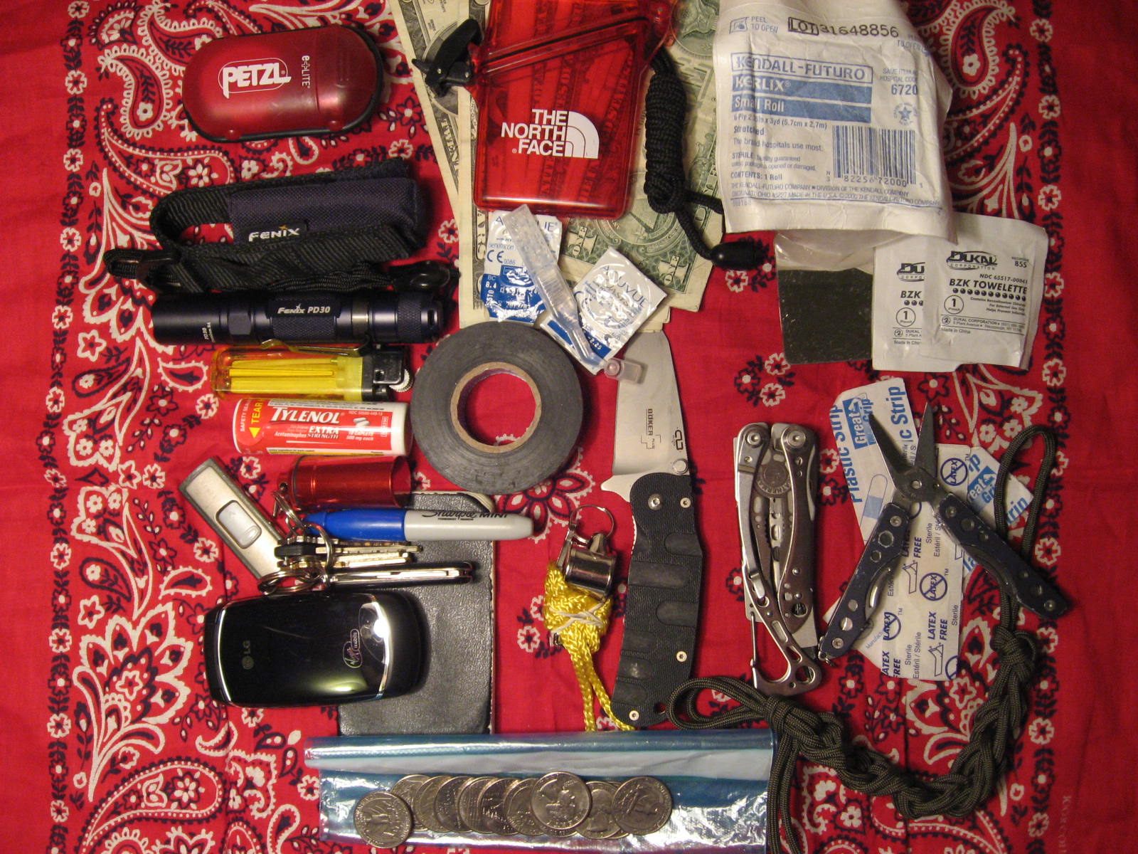 one-guy-s-gear-emergency-gear-edc-pack