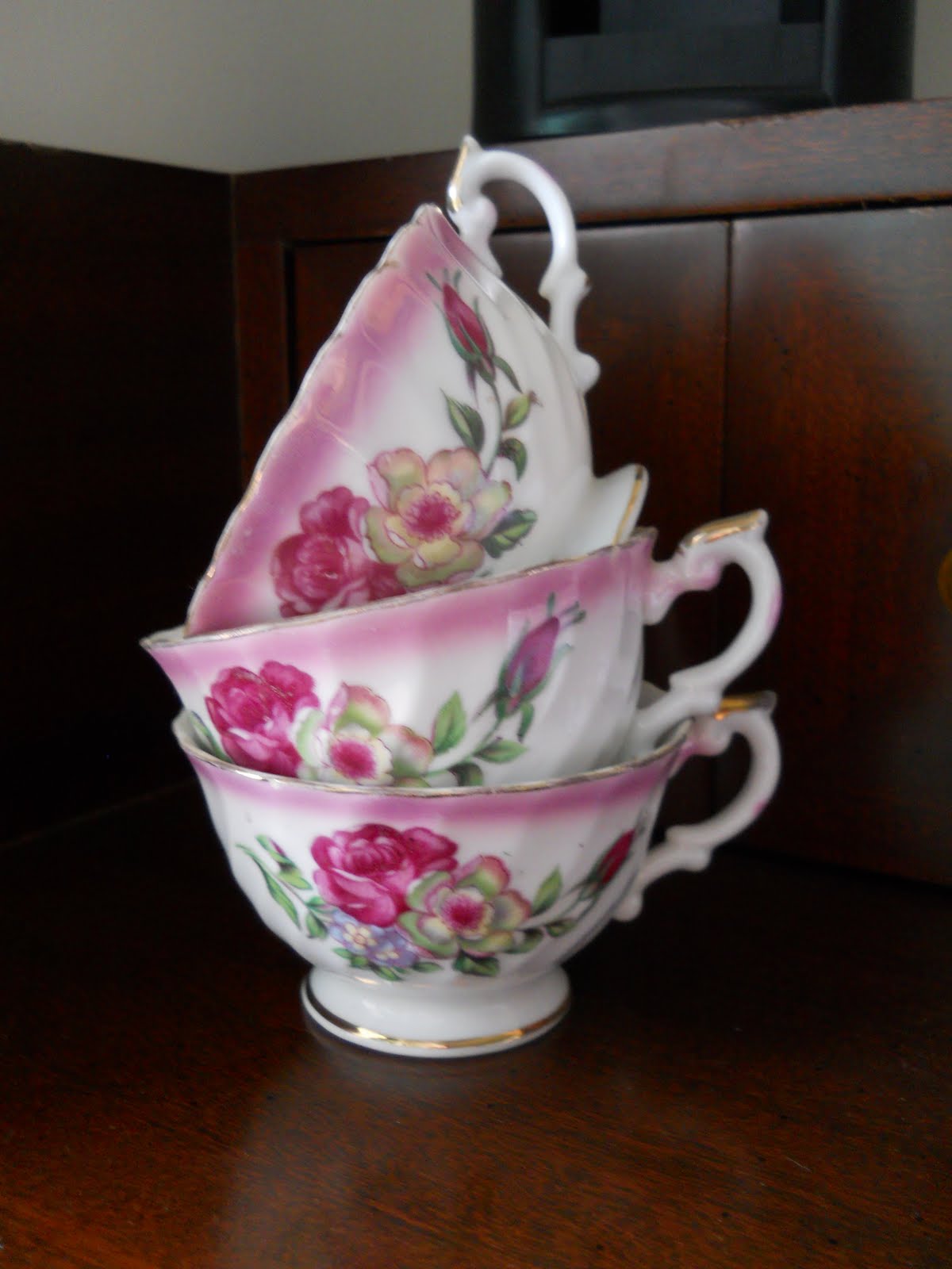 Country Treasures WILD ROSE TEACUPS for SALE