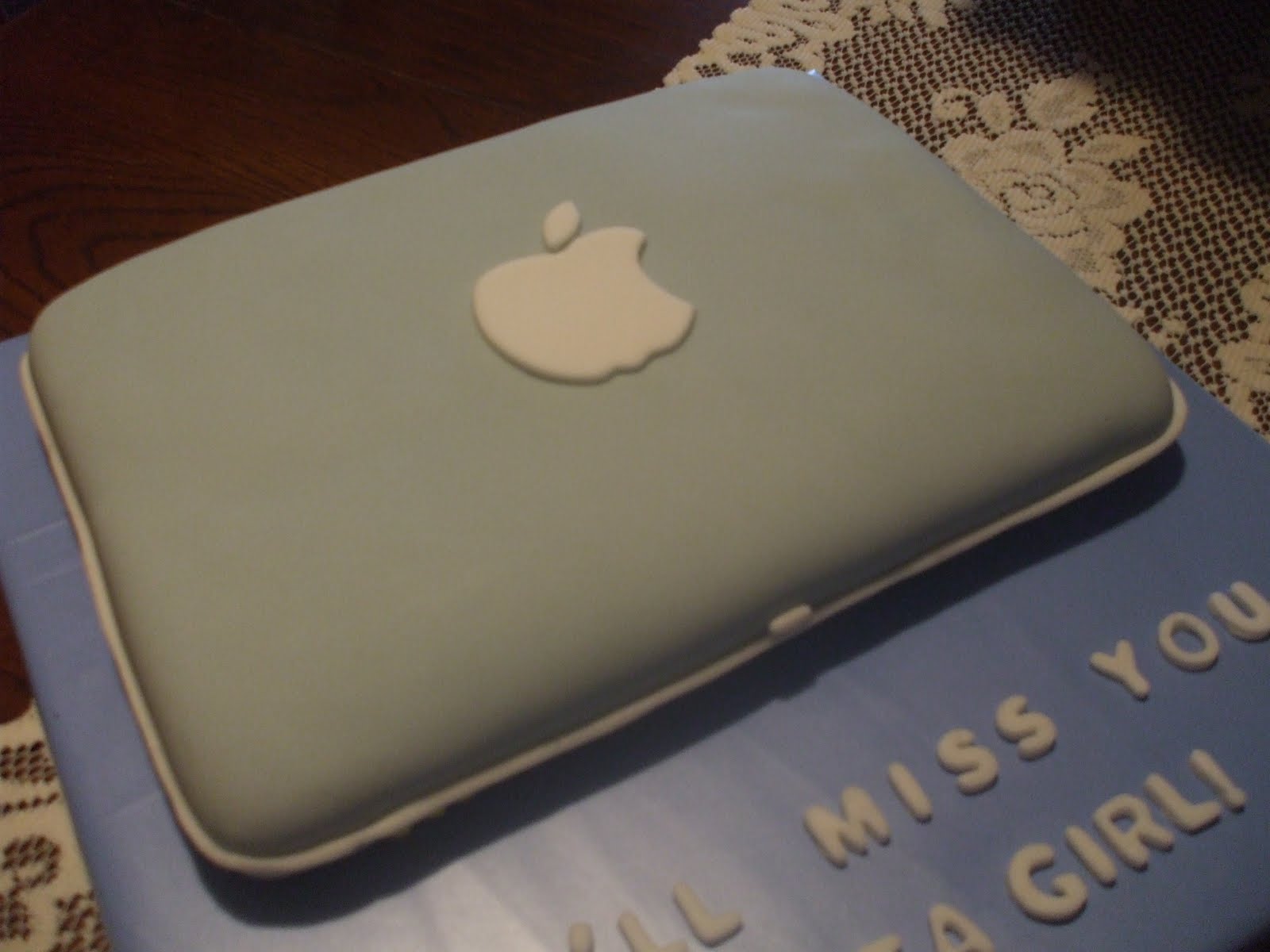 The Simple Cake Apple Laptop puter Cake The Simple Cake Apple Laptop puter Cake