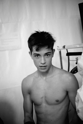 Angmohs r hot: Francisco Lachowski