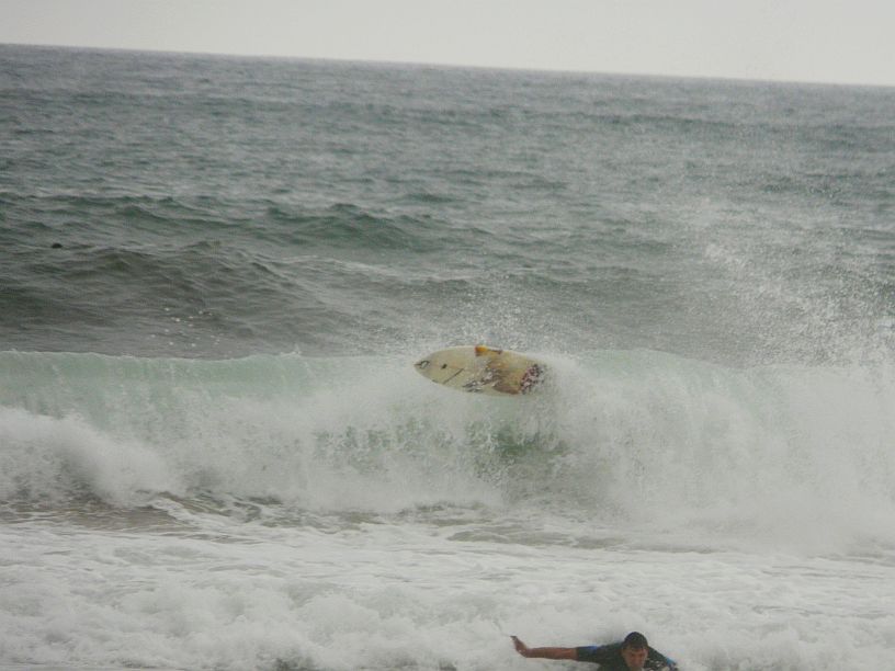 Sesión de surf del 06 de Agosto del 2008 - Sopelana