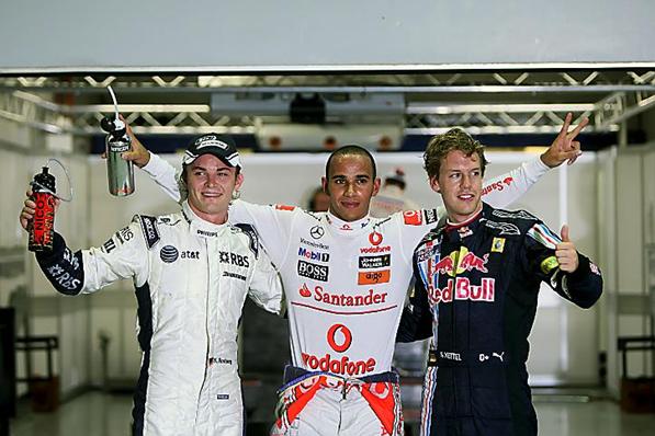 [Rosberg+Hamilton+Vettel+calsificacion+Singapur+2009.jpg]