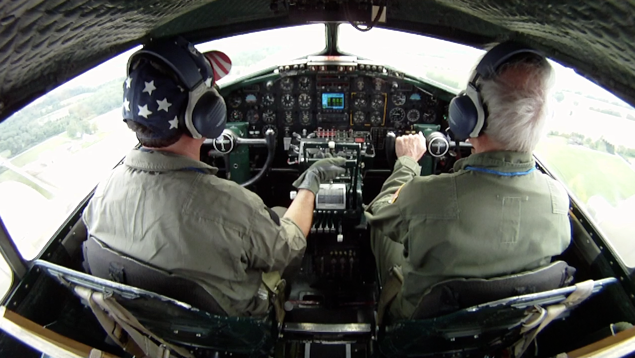Airspeed Frame Grabs from the B17 Ride at the Indianapolis Airshow