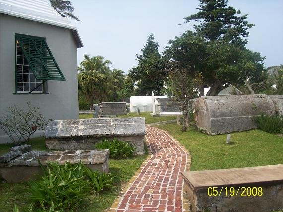 [graveyard.jpg]