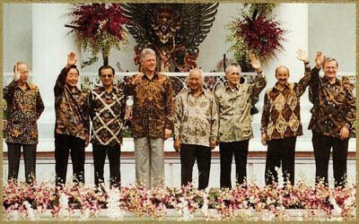  At the opening session of the Asia-Pacific Economic Conference in November 1994 in Jakarta