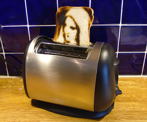 [miracle_toaster_1.jpg]