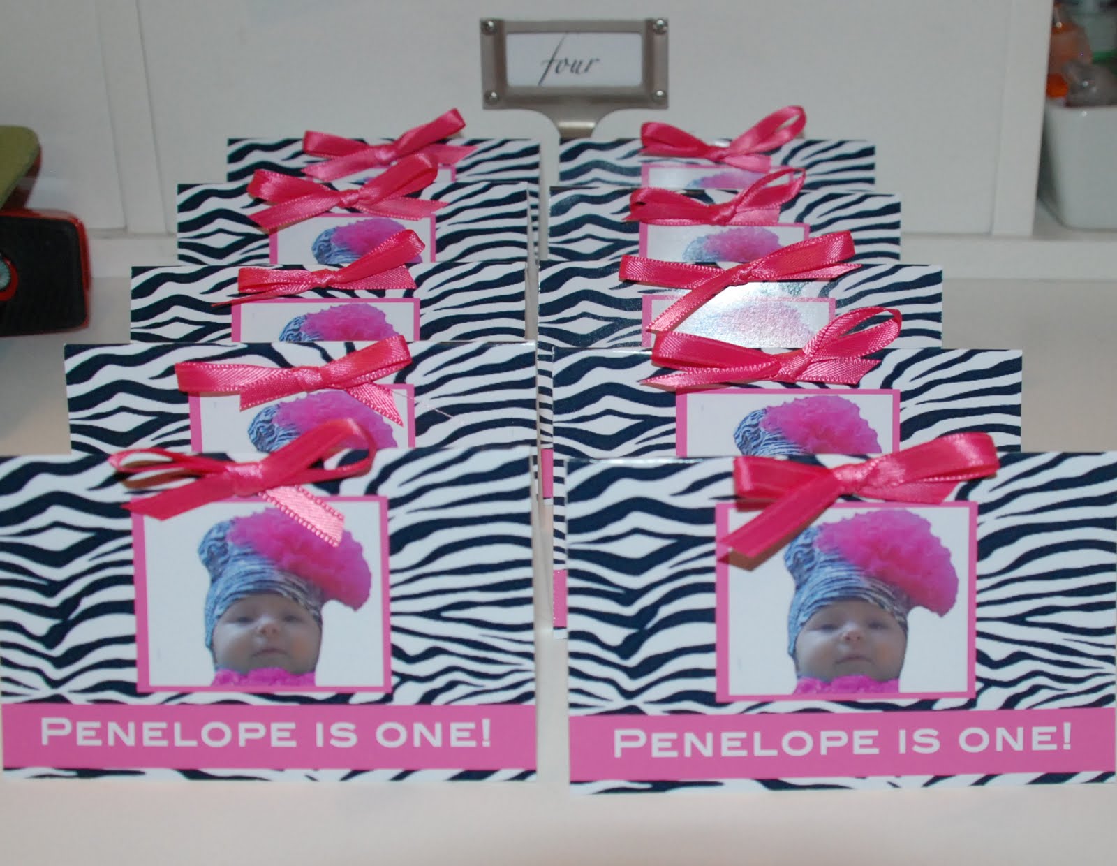 Cake Face Toppers Zebra favor bags.
