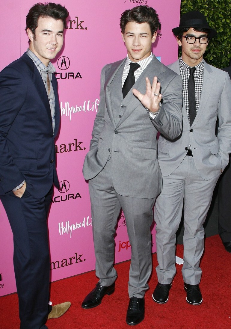 TeenCelebBuzz The Jonas Brothers Young Hollywood Awards