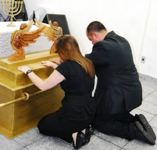 Resultado de imagem para IDOLATRIA GOSPEL