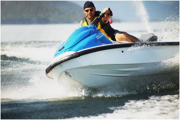 [jetski.jpg]