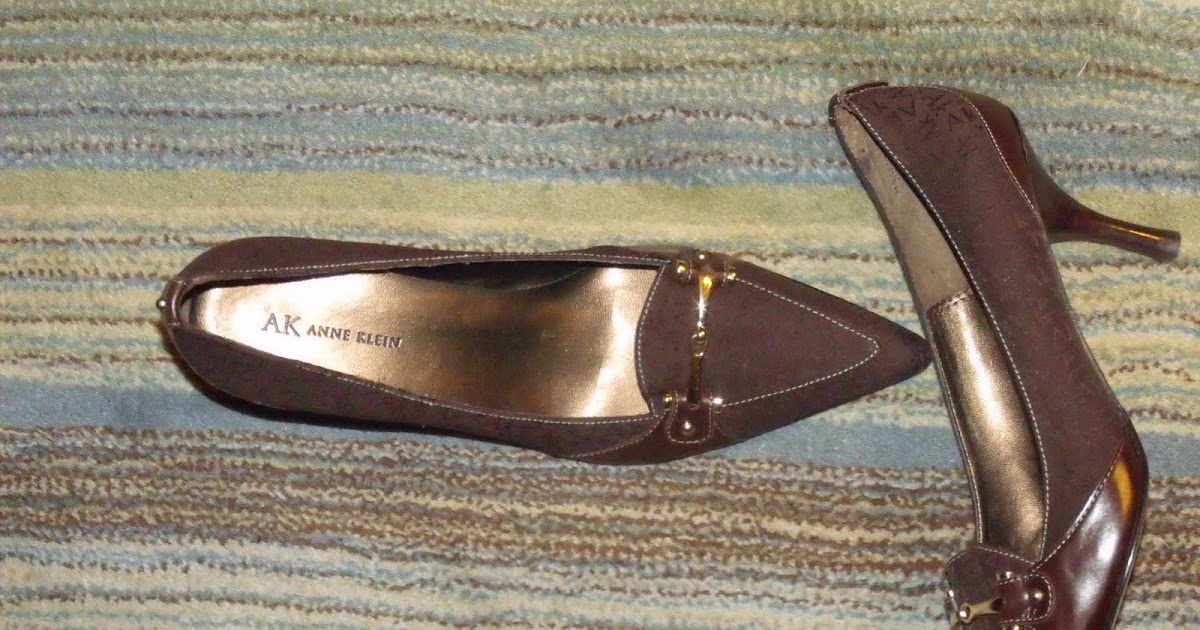 anne klein brown pumps