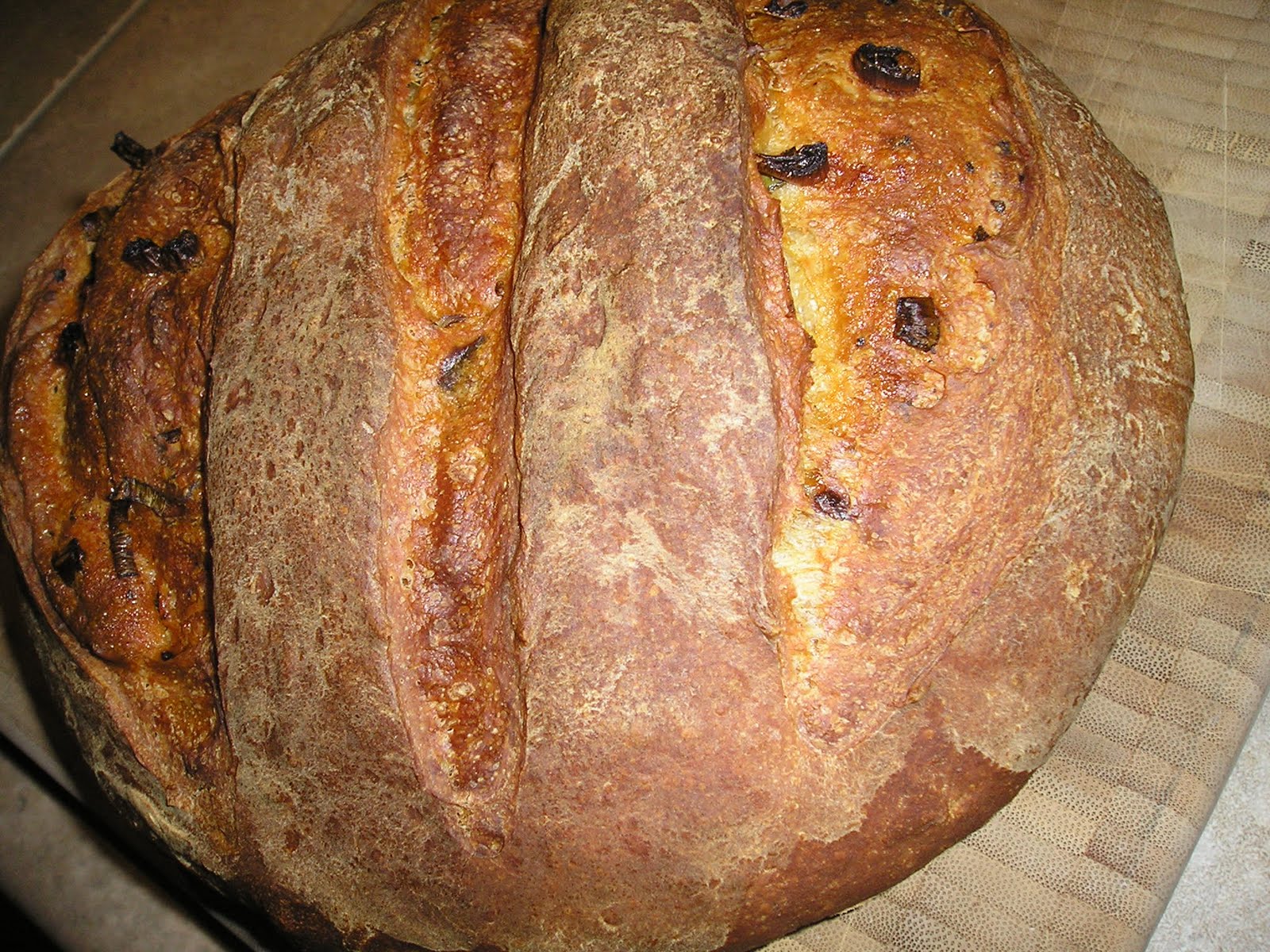Please, DON'T pass the salt! Baking Low Sodium Bread Without a Bread