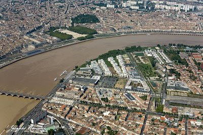 Photo aérienne de la Rive Droite de Bordeaux