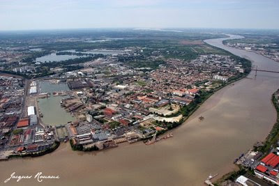Vue aérienne du quartier de Bacalan à Bordeaux
