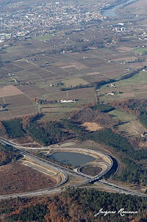 Vue aérienne de l'échangeur A62-A65 au sud de Langon