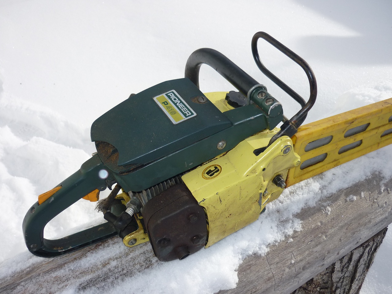 VINTAGE CHAINSAW COLLECTION PIONEER P41S (SUPER).