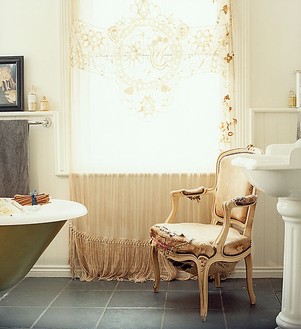 Vintage Chic London Apartment