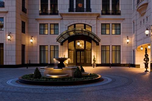 Hotel Inspiration: Waldorf Astoria Chicago