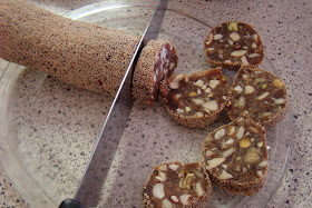 My Favorite Recipes Collection: Dates and Nuts Rolls