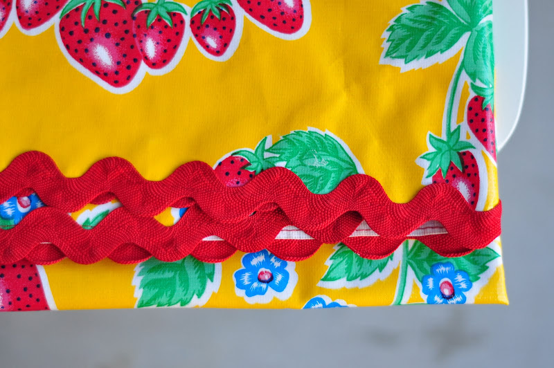Green Strawberry Oilcloth Fabric – Oilcloth Alley