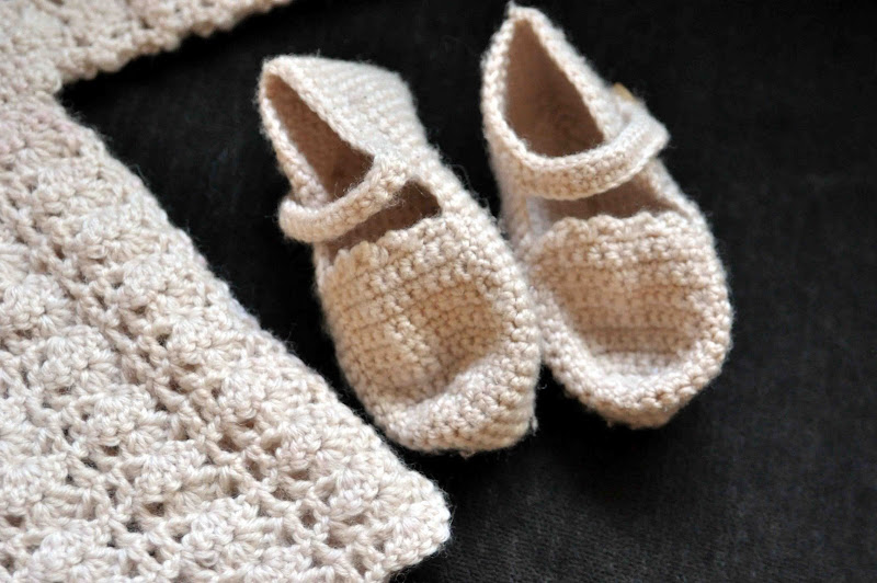 Sweet Potato Crocheted Baby Layette Set - Free Patterns