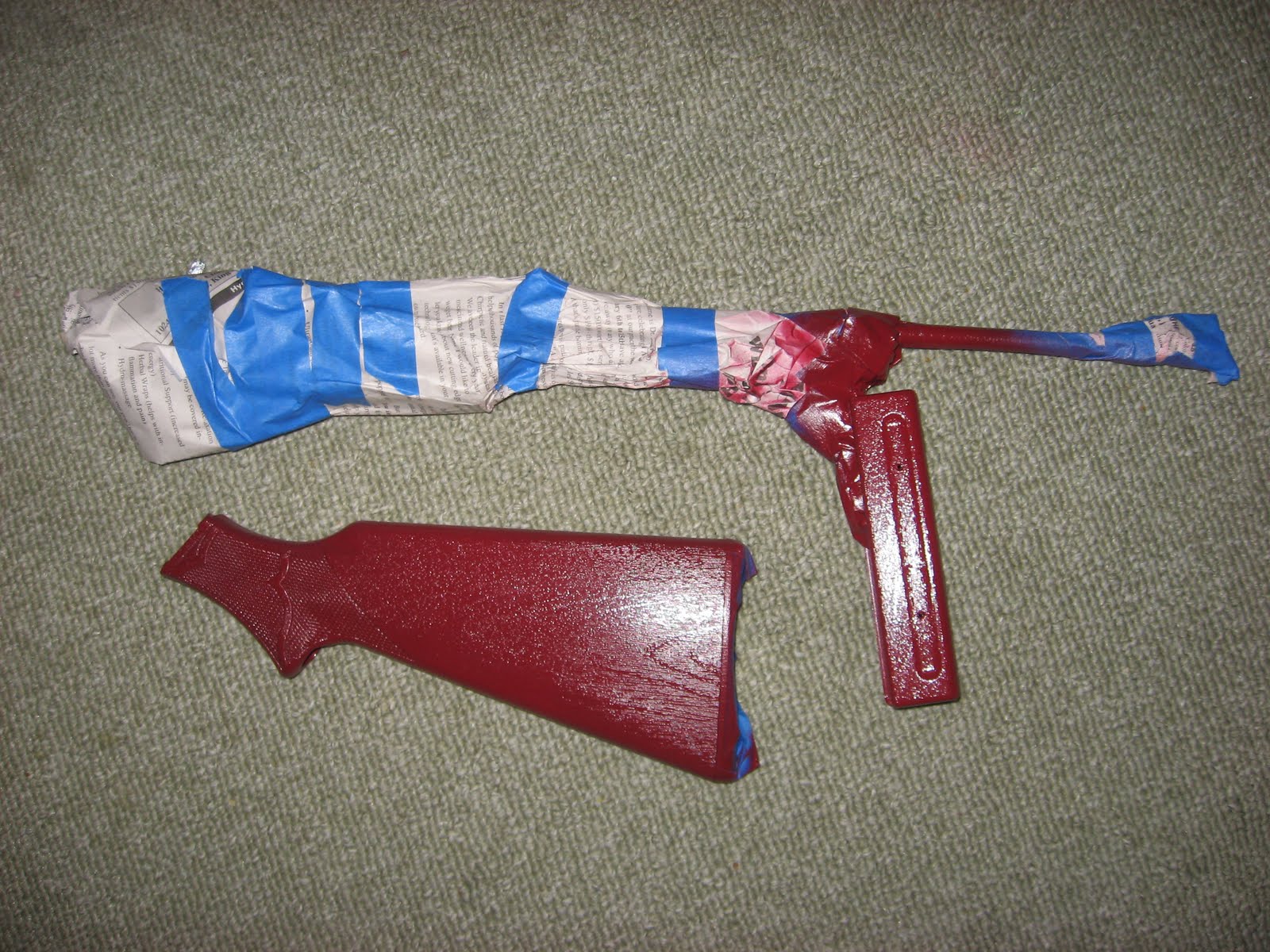 [paint+and+tape.JPG]