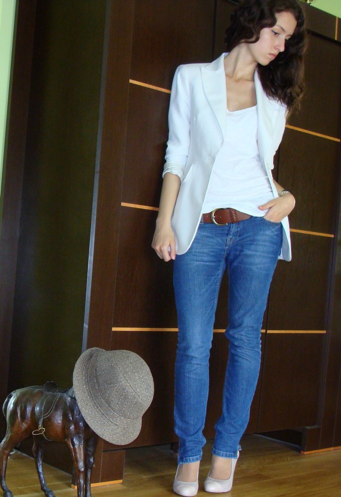 [white+blazer.jpg]