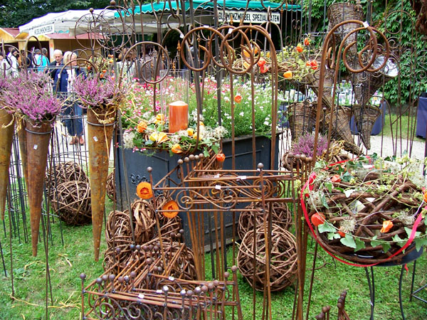 [Langenburg07+026.jpg]