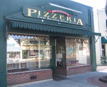 [brooklyns-pizza-small1.jpg]
