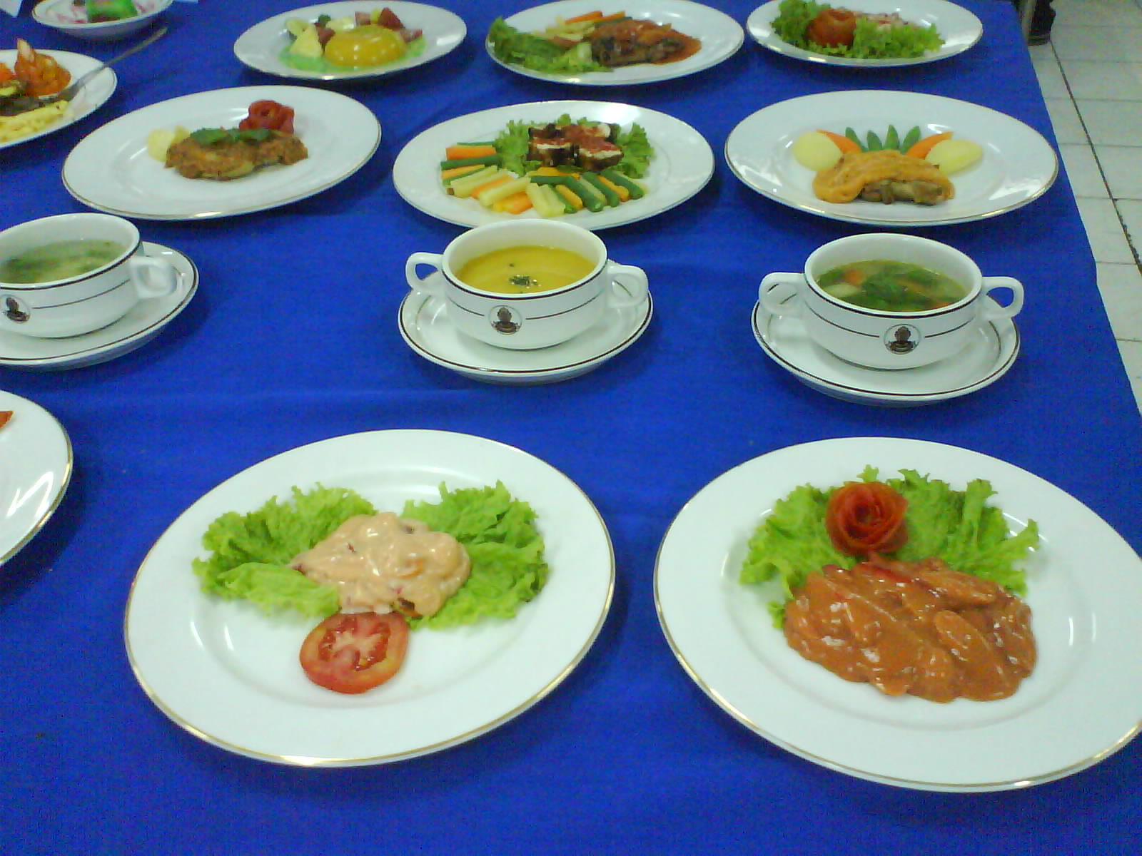bisnis,entertaiment,and hapy2 anding: makanan kontinental produk alumni