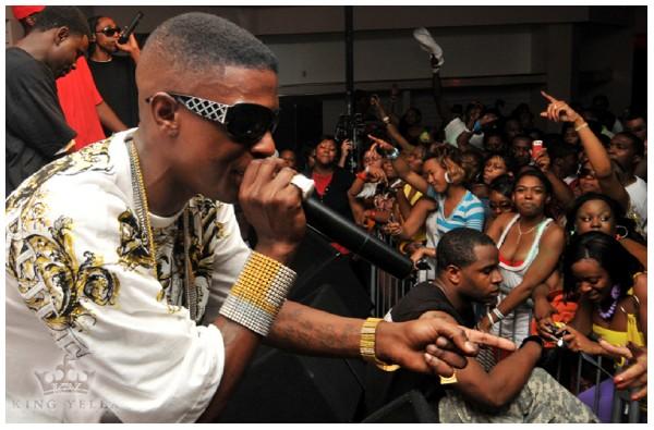 Lil Boosie Ft Lil Trill The Rain PYREXMUZIK: Lil Boosie Feat. Locco & Lil Trill - The Rain