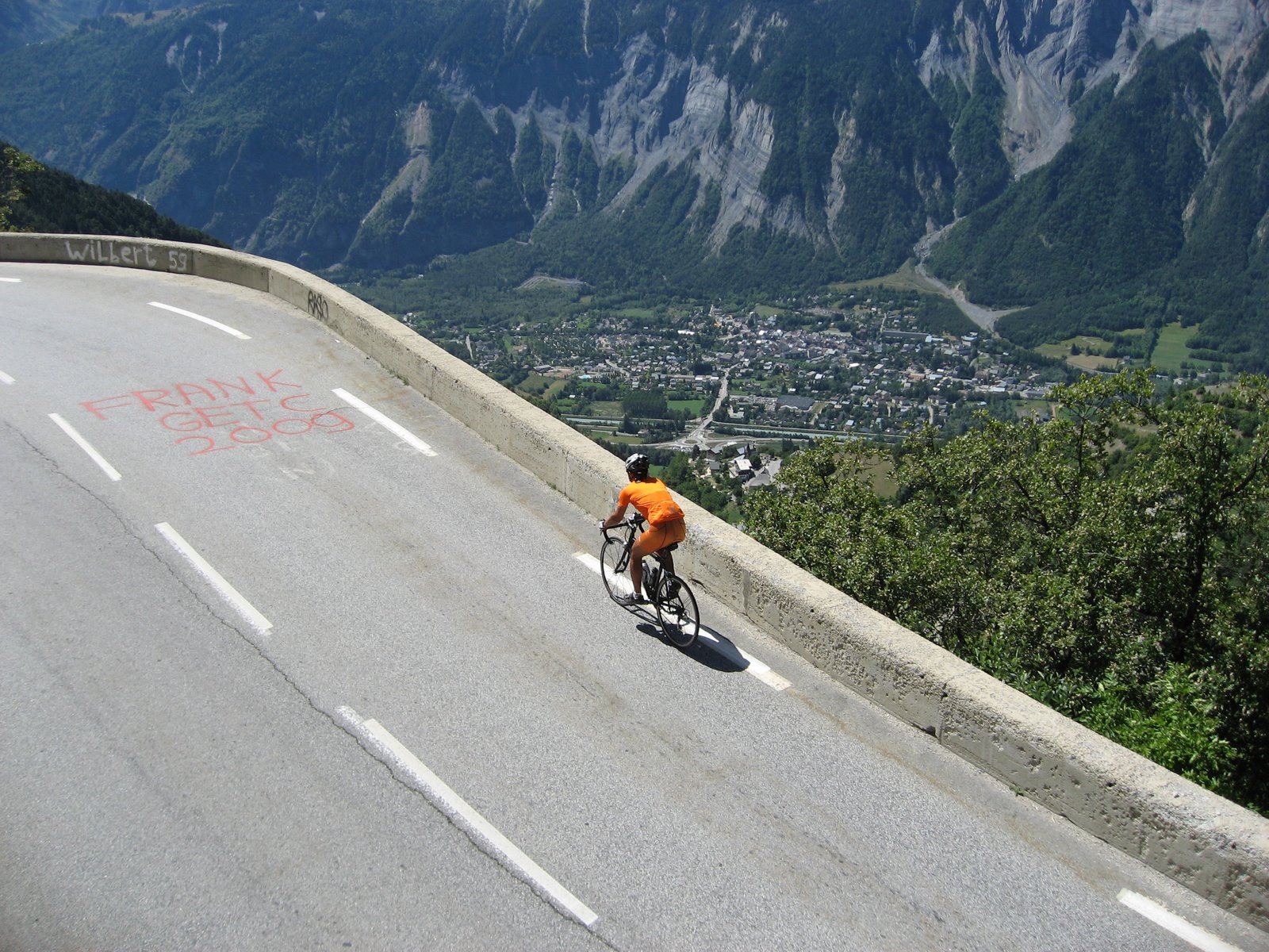 [IMG_2849.JPG]
