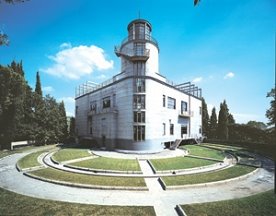 [villagirasole.jpg]