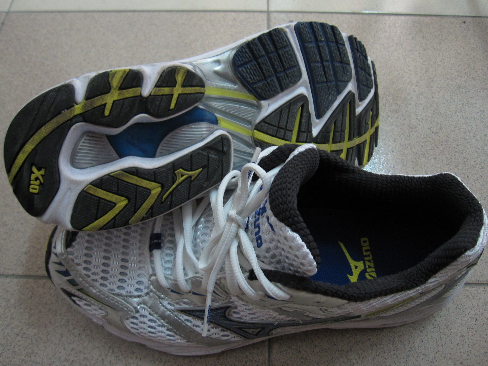 mizuno wave nexus 5