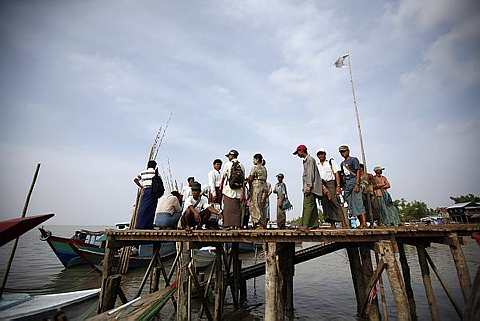 [Cyclone+Nargis10.jpg]