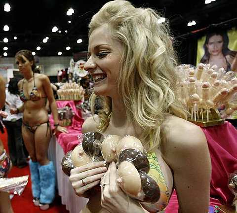 [13th+annual+Erotica+L3.jpg]