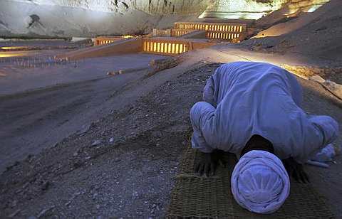 [illuminated+ancient+Egyptian+5.jpg]