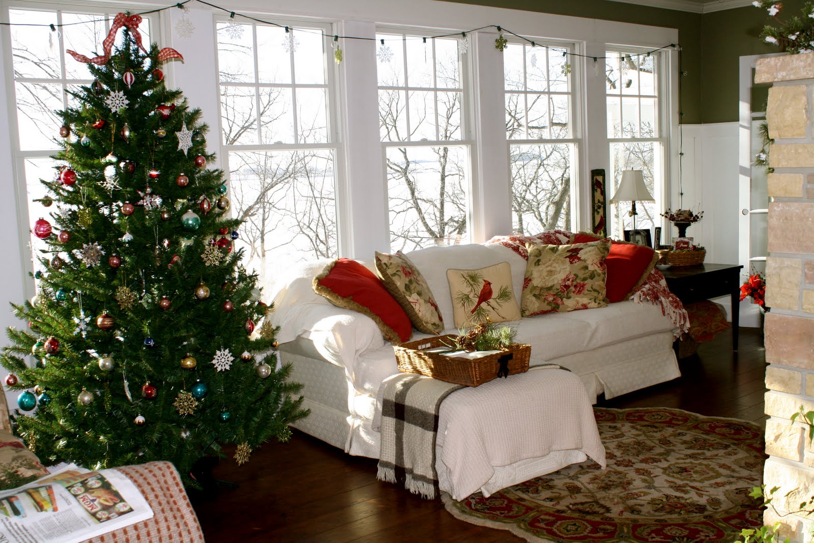 Life on Sandy Point Christmas Decor 2010