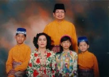 Family Anak Malaysia 1994