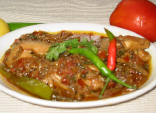 ACHARI CHICKEN CURRY...A tangy Indian chicken curry