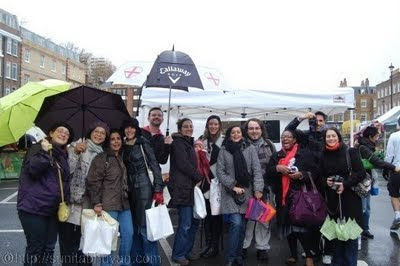 Market crowd by Sunita