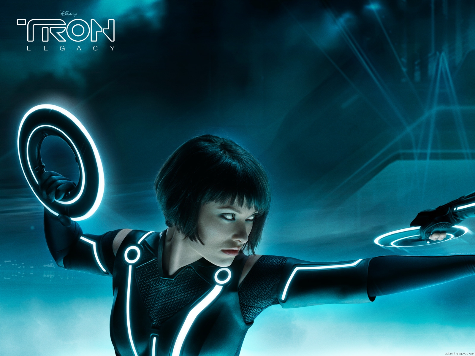 http://4.bp.blogspot.com/_5r-8lYWuFQQ/TPlQ2pcYBkI/AAAAAAAAASM/vtxUtXxHl4g/s1600/TRON%2BLegacy%2BWallpaper%2B20.jpg