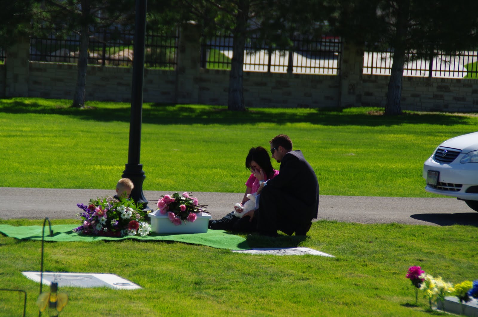 What Do You Do At A Graveside Grave at Henry Bearden blog