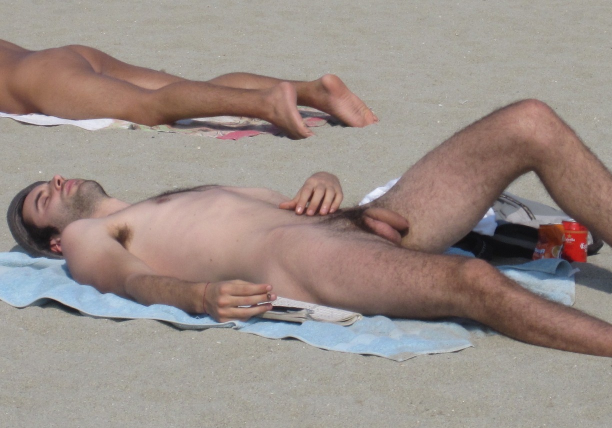 Girls Sleeping Naked Spy Cam - Beach nude teen sleep - Sex photo
