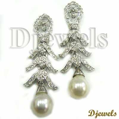 White Gold Diamond Earring
