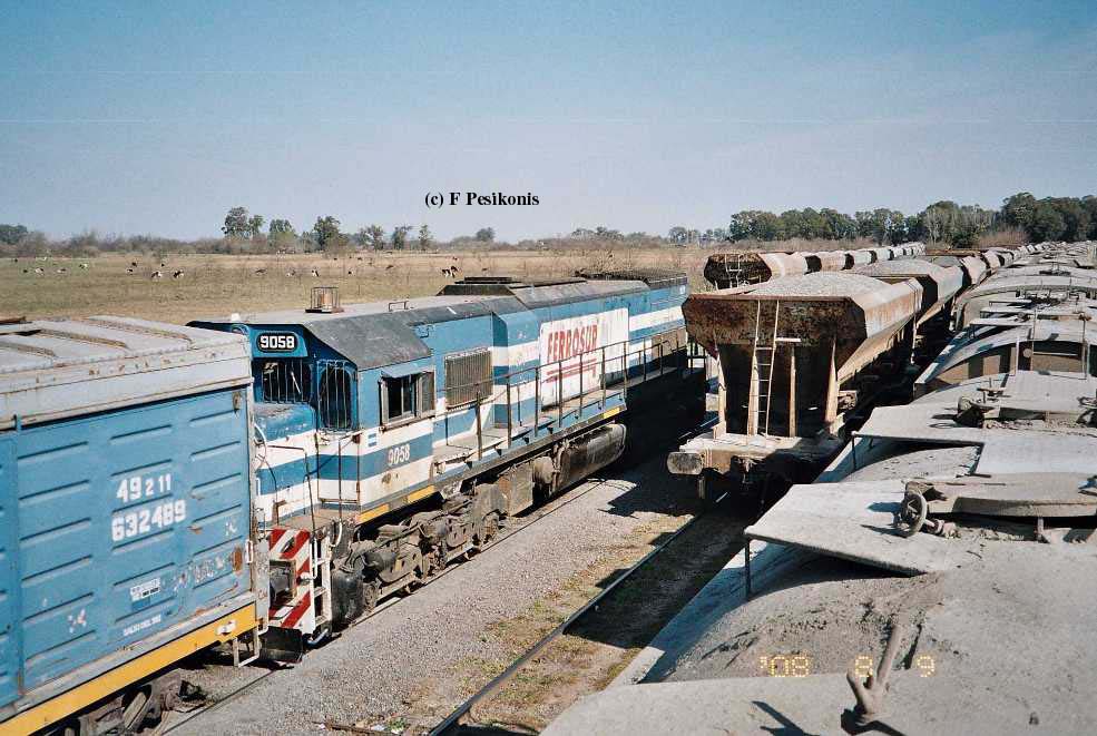 [4+9058+km+66+5+copia.jpg]