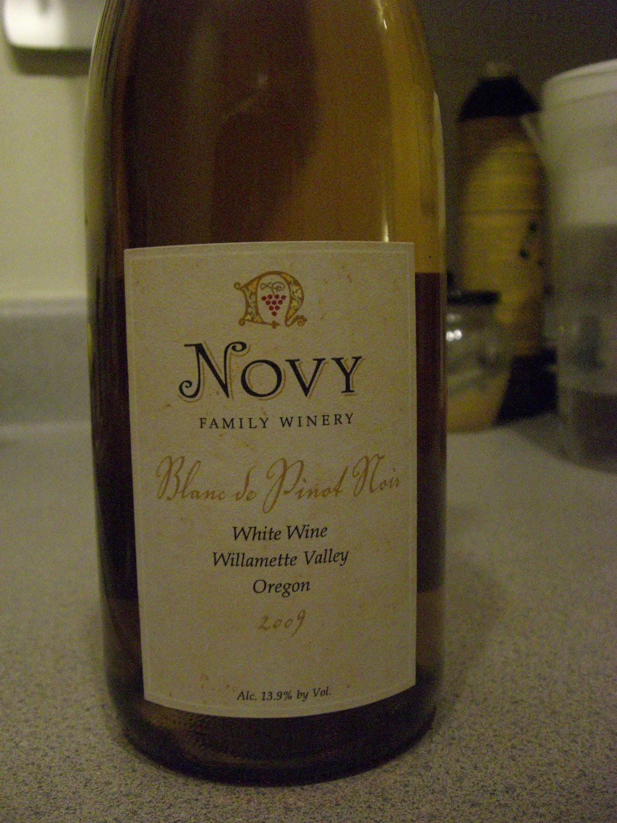 The Gray Report White wine from Pinot Noir
