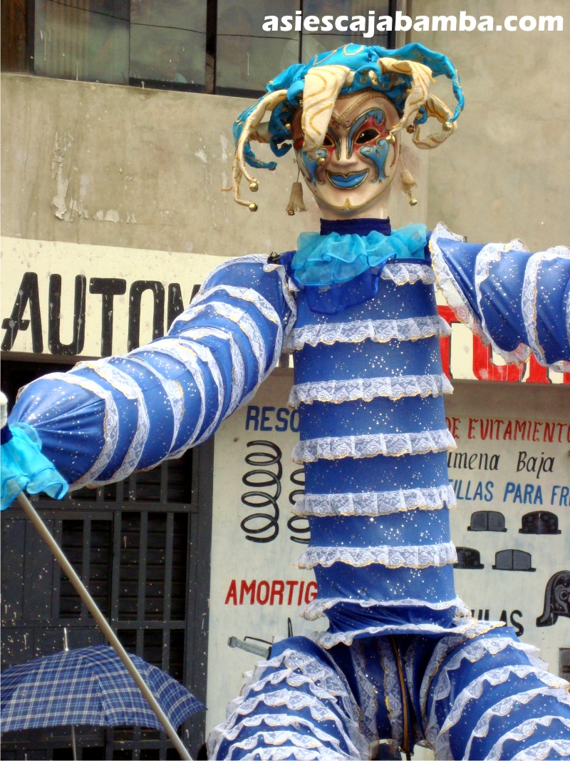 Fotos de los carros y comparsas del carnaval de Cajamarca 2010